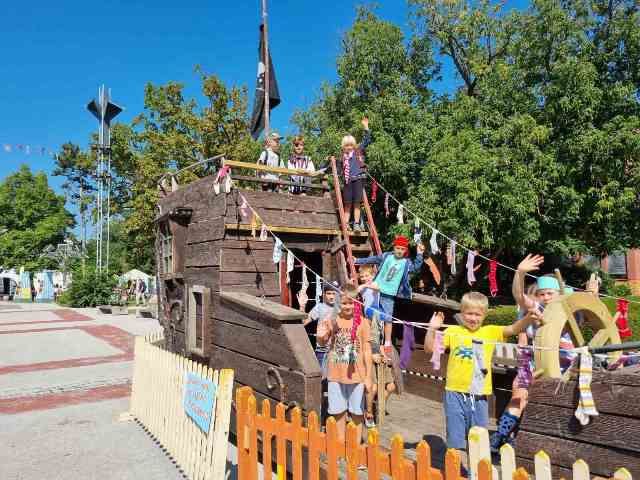 2. A NA PIKINEM FESTIVALU V VELENJU